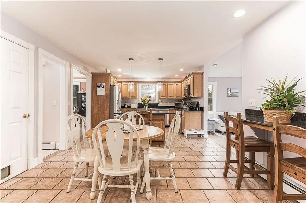 4 Laurel Avenue Westerly RI 02891
