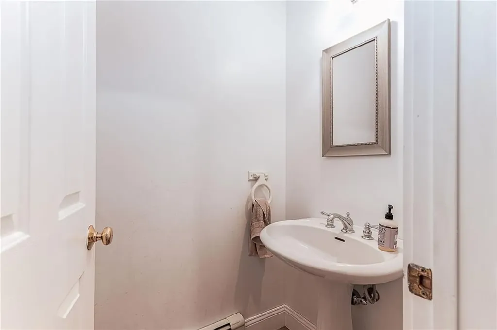 4 Laurel Avenue Westerly RI 02891
