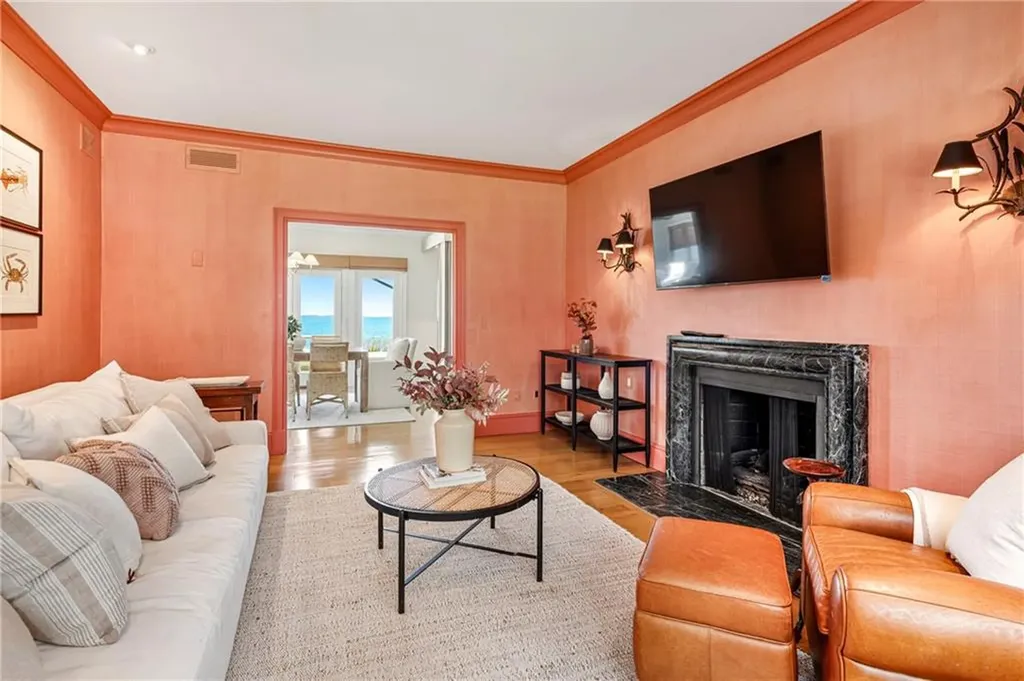 515 Indian Avenue Middletown RI 02842