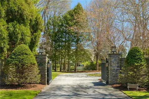 515 Indian Avenue Middletown RI 02842