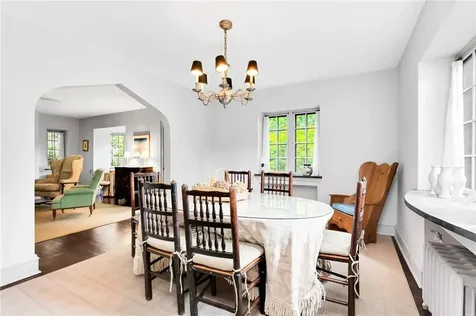515 Indian Avenue Middletown RI 02842
