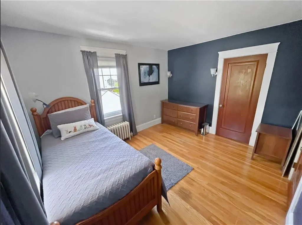 31 Elmcrest Avenue Providence RI 02908