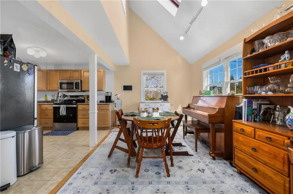 1059 East Shore Road Jamestown RI 02835