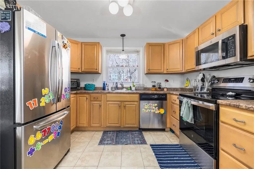 1059 East Shore Road Jamestown RI 02835