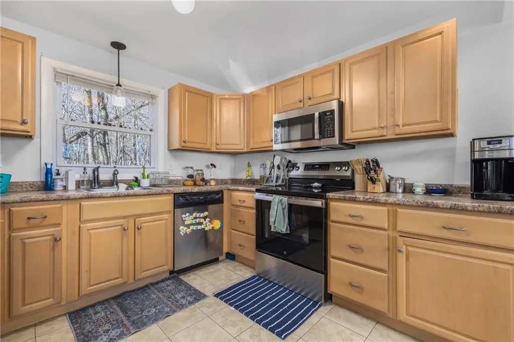 1059 East Shore Road Jamestown RI 02835