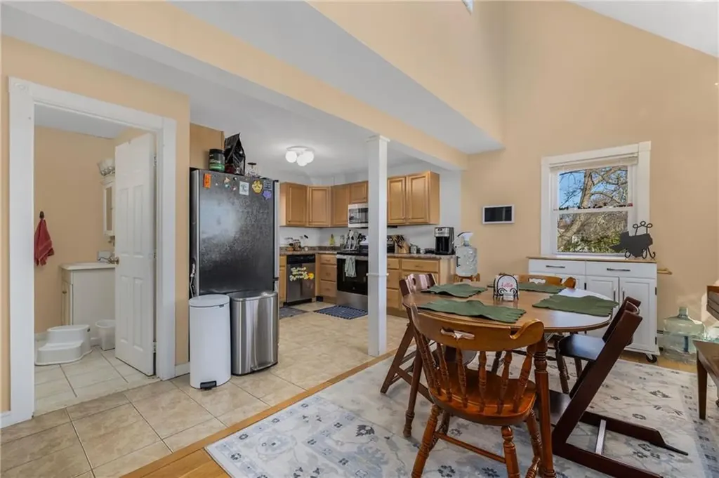 1059 East Shore Road Jamestown RI 02835