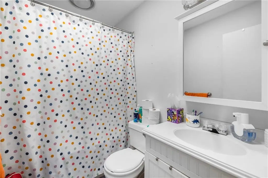 1059 East Shore Road Jamestown RI 02835