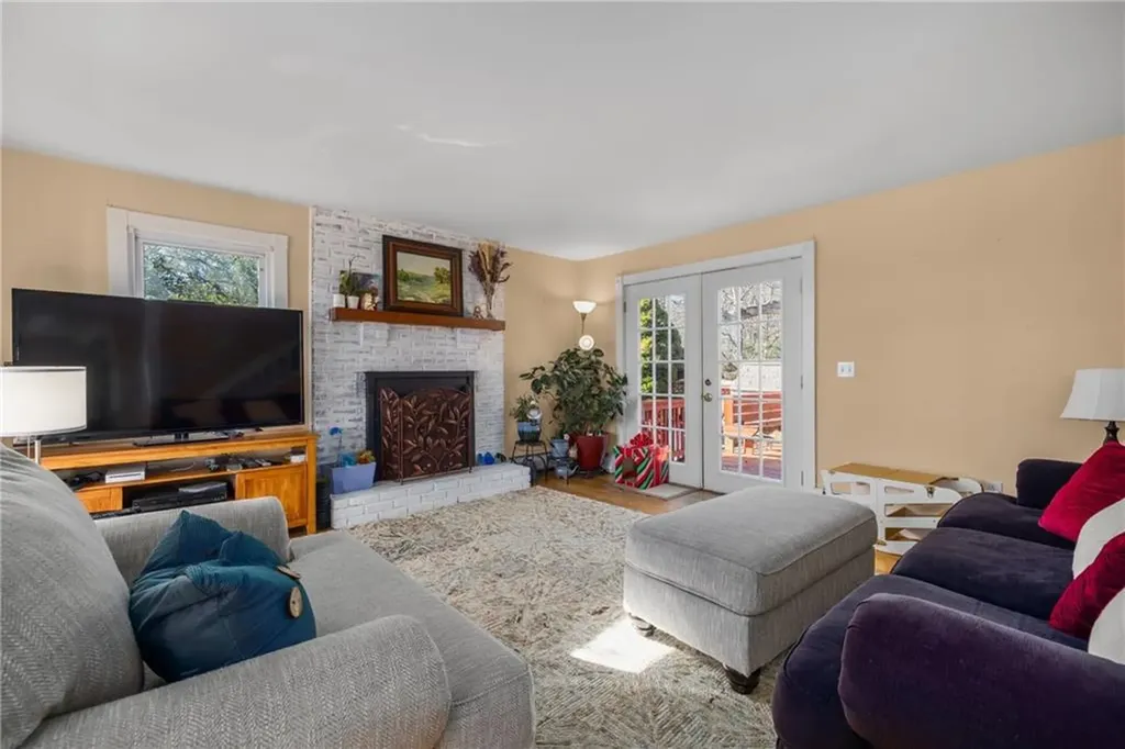 1059 East Shore Road Jamestown RI 02835