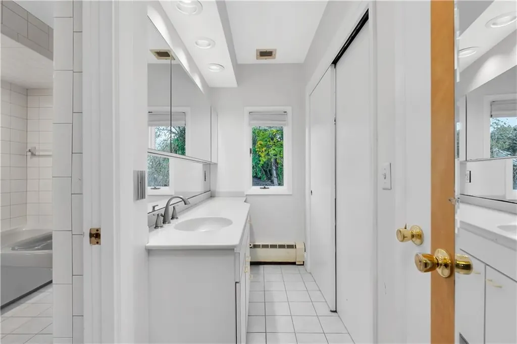 41 Elmway Street Providence RI 02906