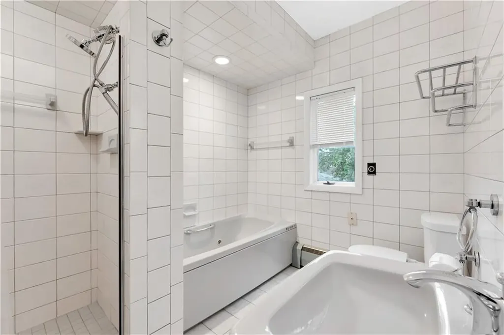 41 Elmway Street Providence RI 02906