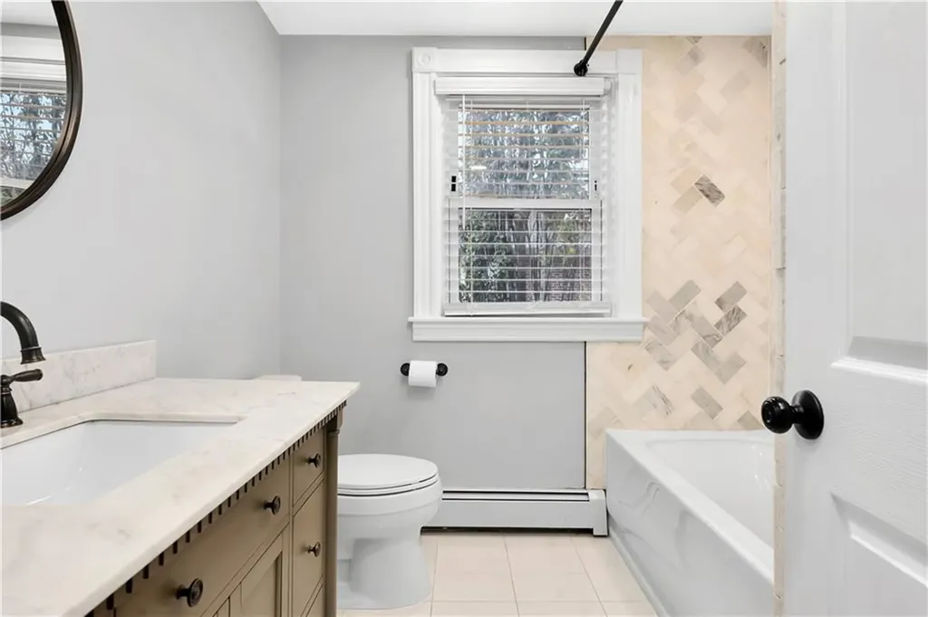 41 Elmway Street Providence RI 02906