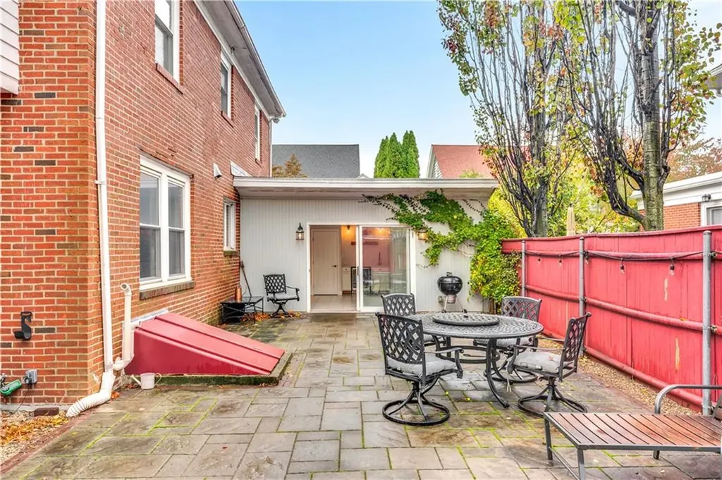 41 Elmway Street Providence RI 02906