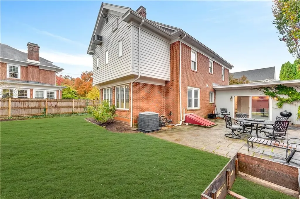 41 Elmway Street Providence RI 02906