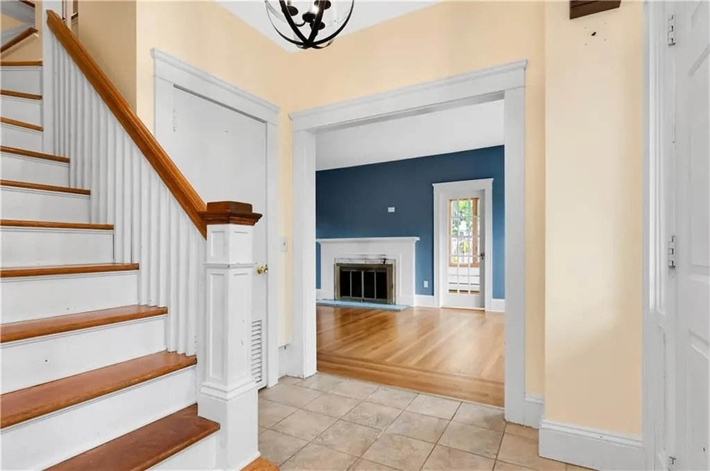 41 Elmway Street Providence RI 02906