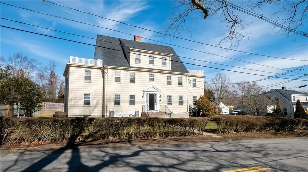 118 Ruggles Avenue Newport RI 02840
