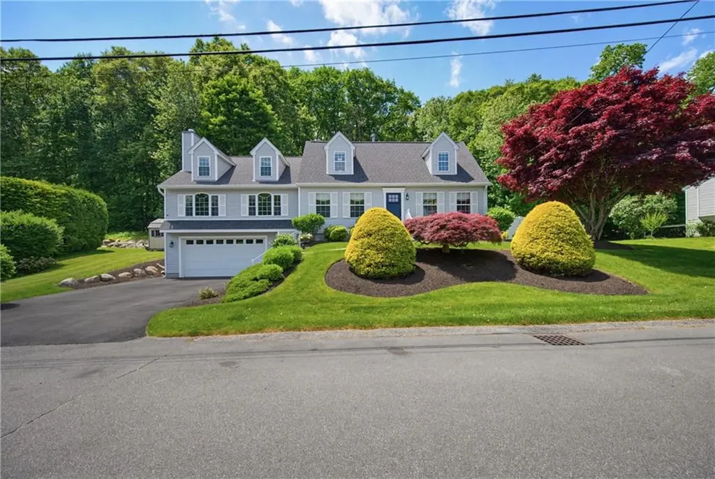 19 Oak Hill Drive Johnston RI 02919