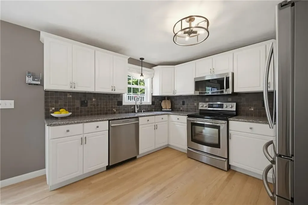 19 Oak Hill Drive Johnston RI 02919