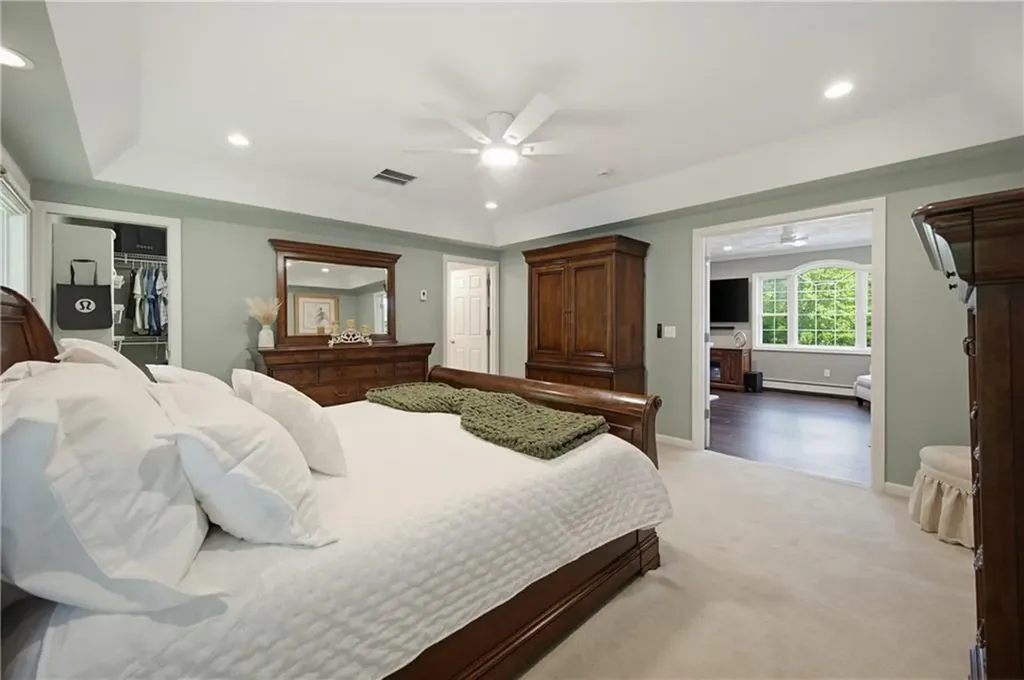 19 Oak Hill Drive Johnston RI 02919