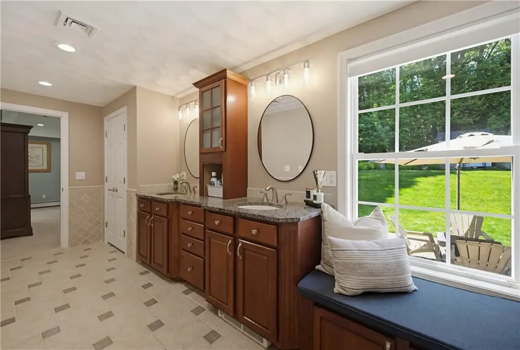 19 Oak Hill Drive Johnston RI 02919