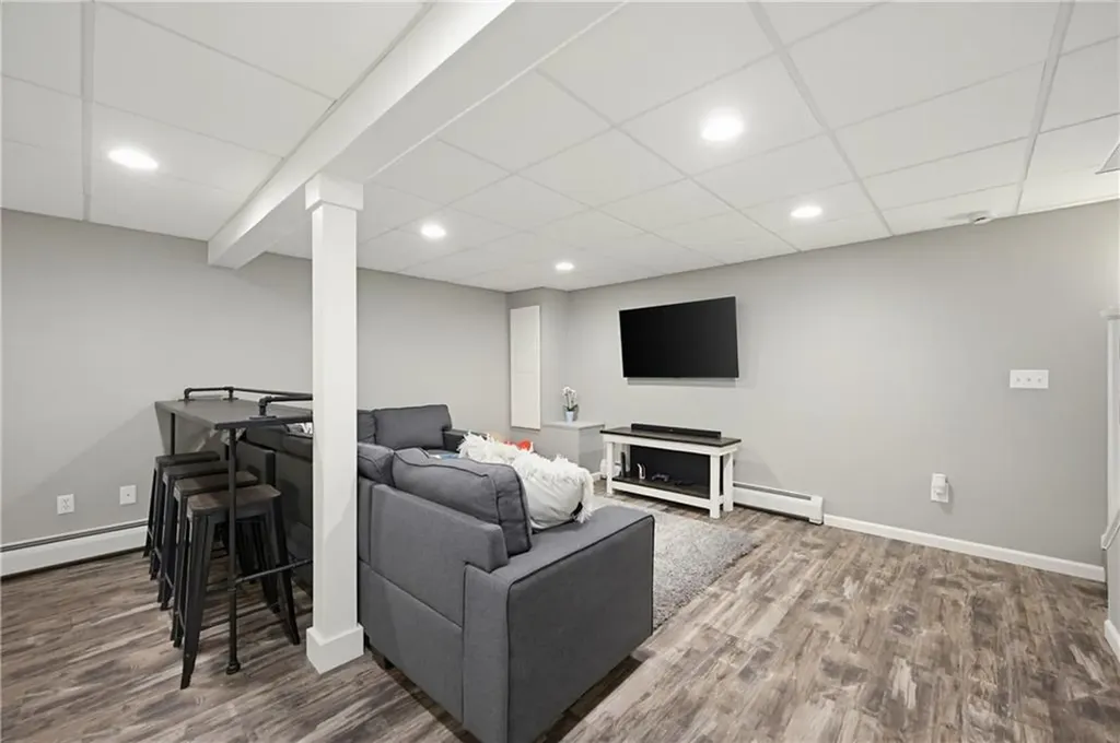 19 Oak Hill Drive Johnston RI 02919