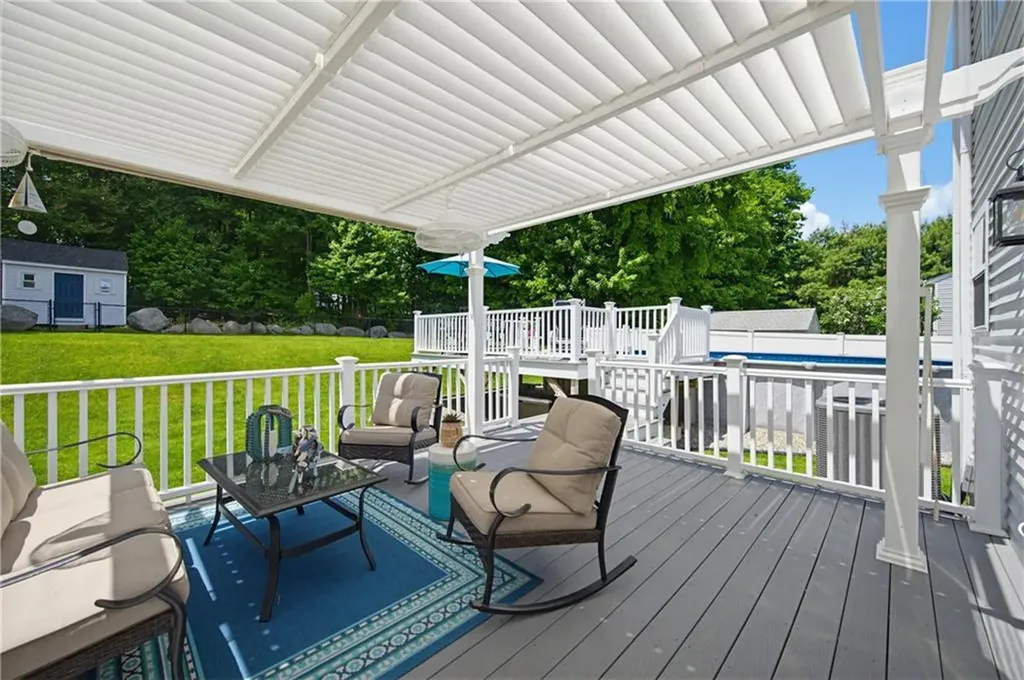 19 Oak Hill Drive Johnston RI 02919