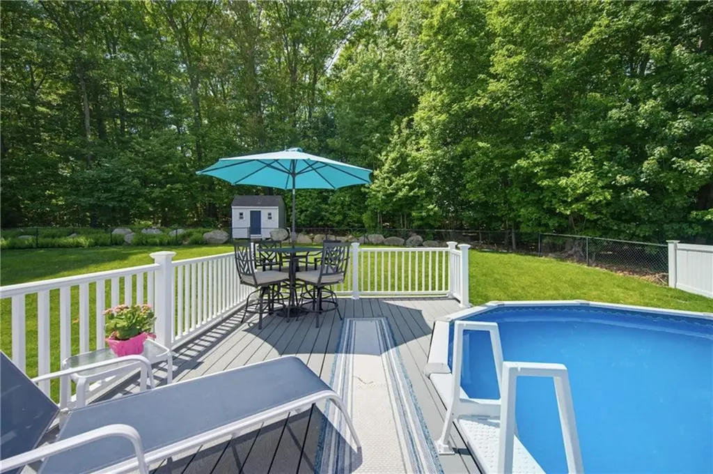 19 Oak Hill Drive Johnston RI 02919