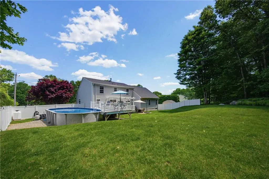 19 Oak Hill Drive Johnston RI 02919