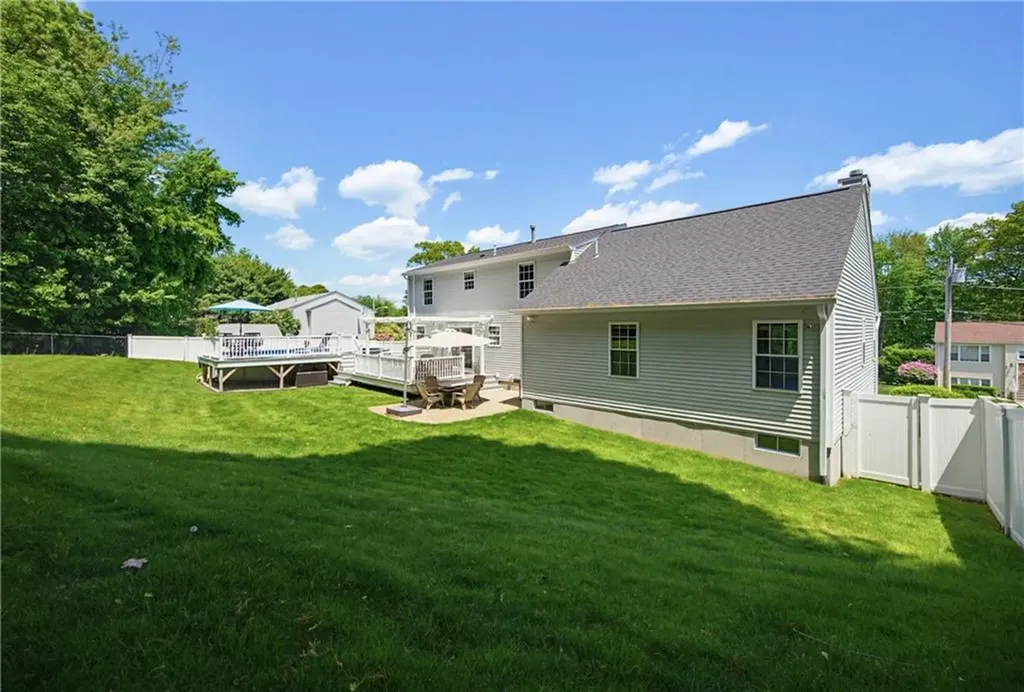 19 Oak Hill Drive Johnston RI 02919