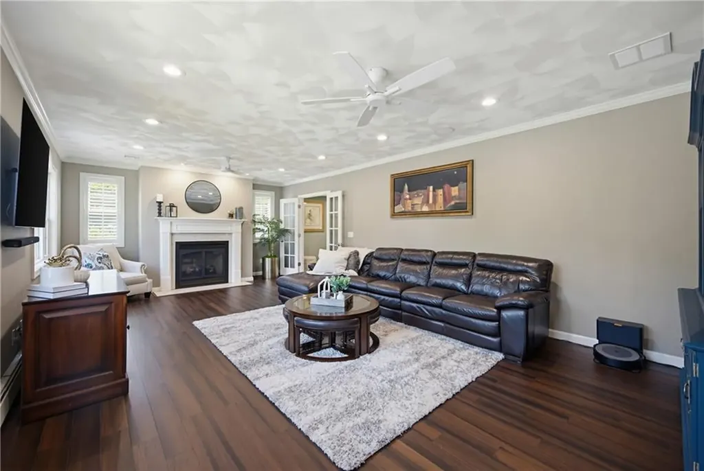 19 Oak Hill Drive Johnston RI 02919