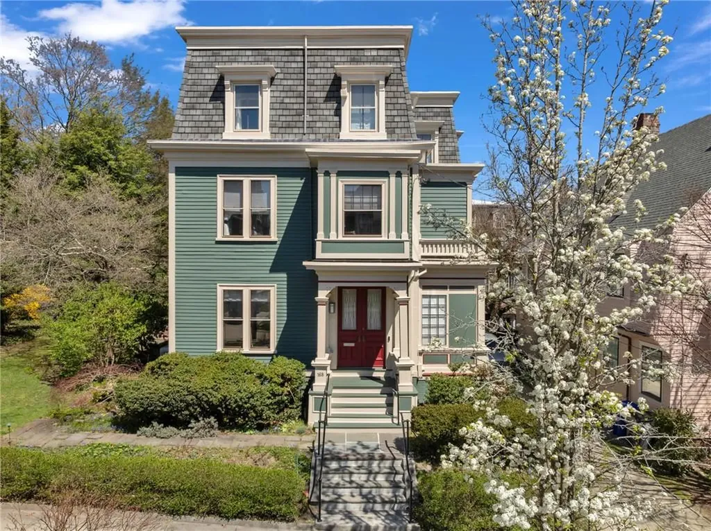 168 Bowen Street Providence RI 02906