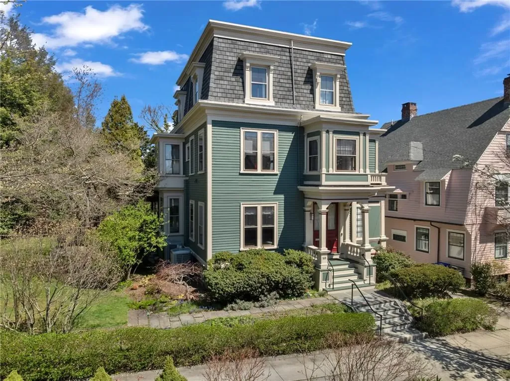 168 Bowen Street Providence RI 02906