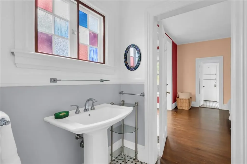 168 Bowen Street Providence RI 02906
