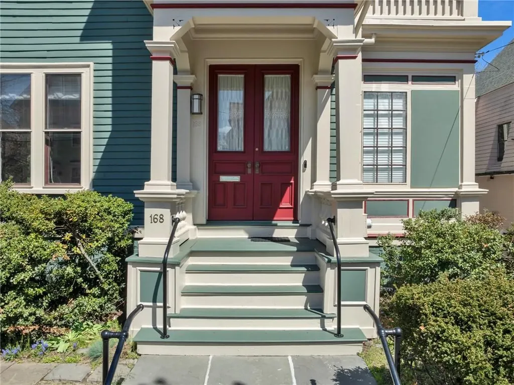 168 Bowen Street Providence RI 02906