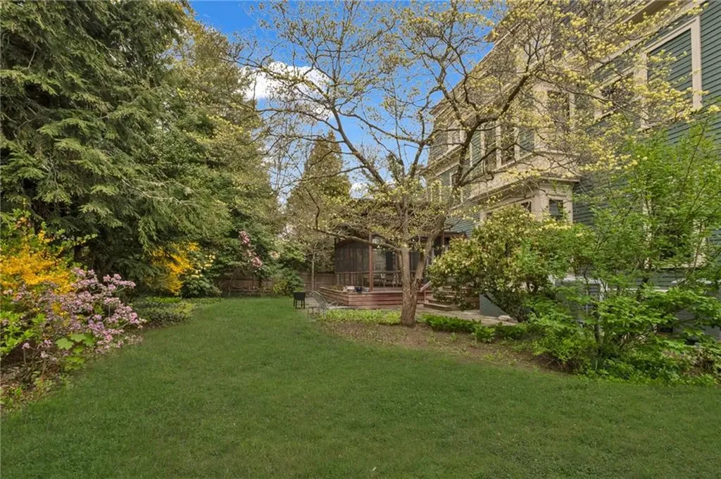 168 Bowen Street Providence RI 02906