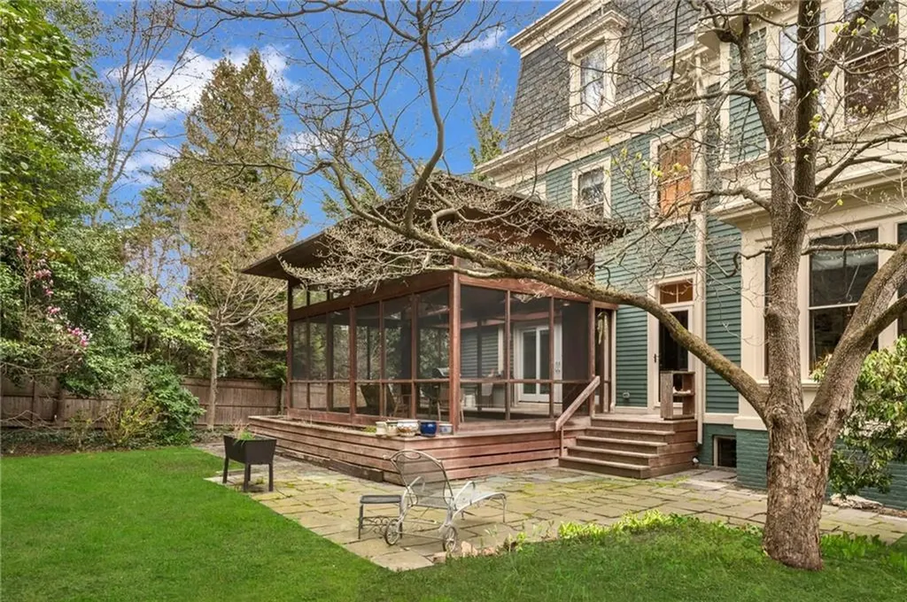 168 Bowen Street Providence RI 02906