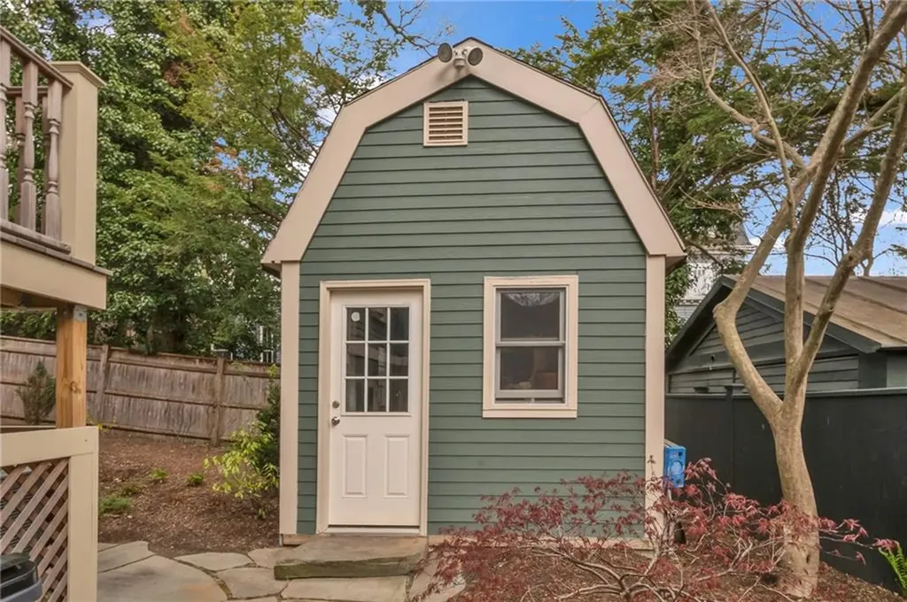 168 Bowen Street Providence RI 02906