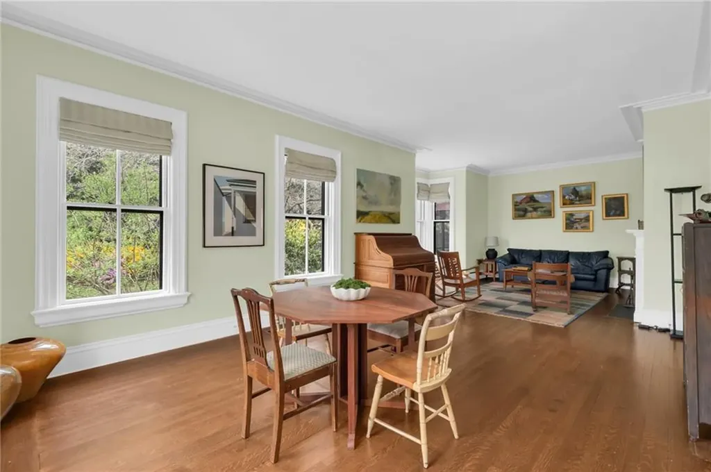 168 Bowen Street Providence RI 02906