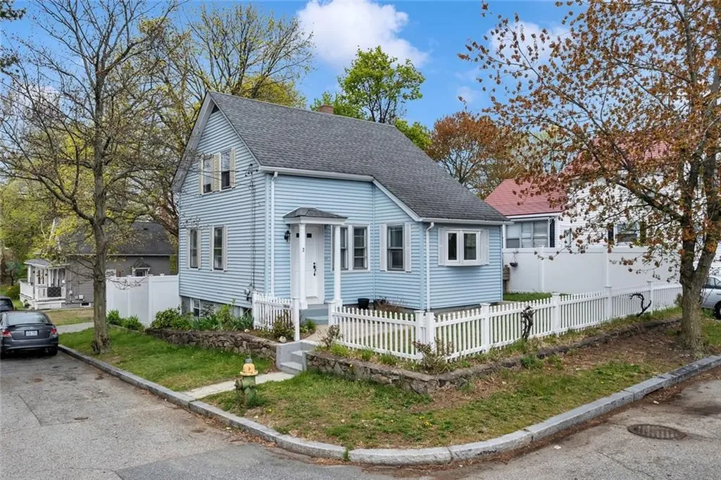 2 Carder Street Providence RI 02904