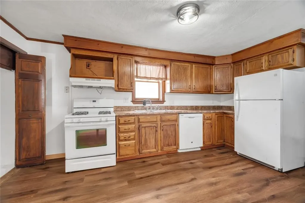 2 Carder Street Providence RI 02904