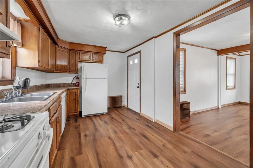2 Carder Street Providence RI 02904