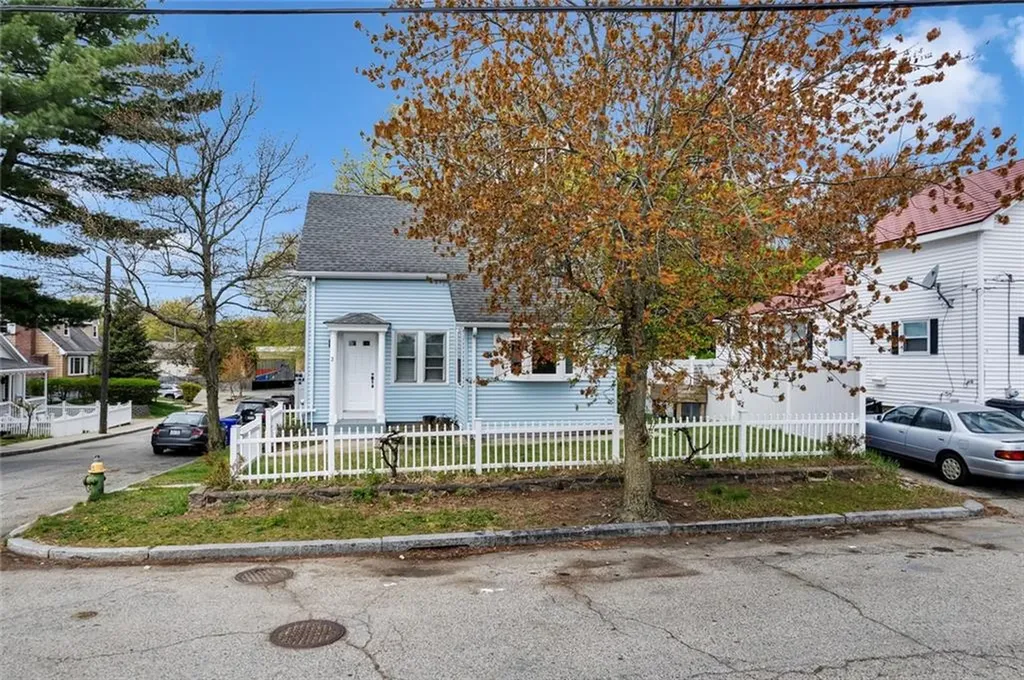 2 Carder Street Providence RI 02904
