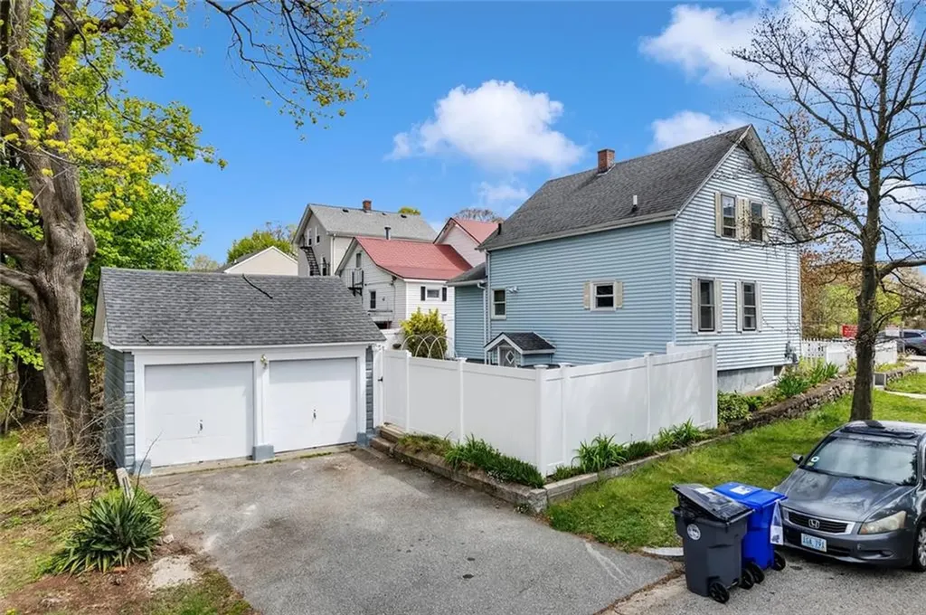 2 Carder Street Providence RI 02904