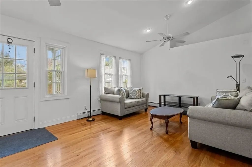 20 Bassett Avenue Warwick RI 02889