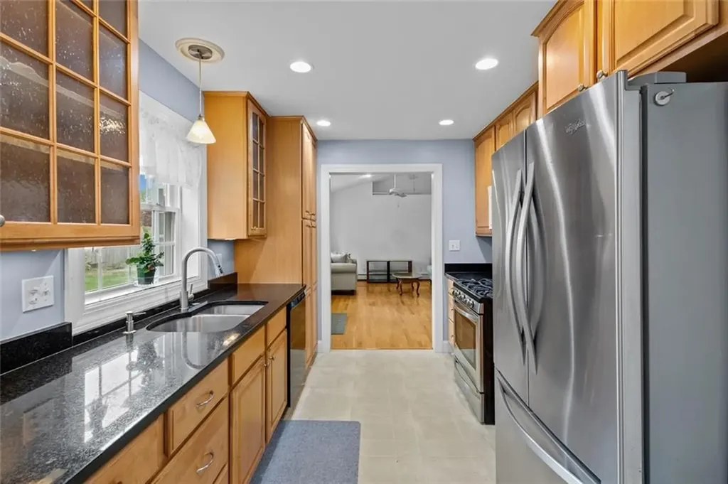 20 Bassett Avenue Warwick RI 02889