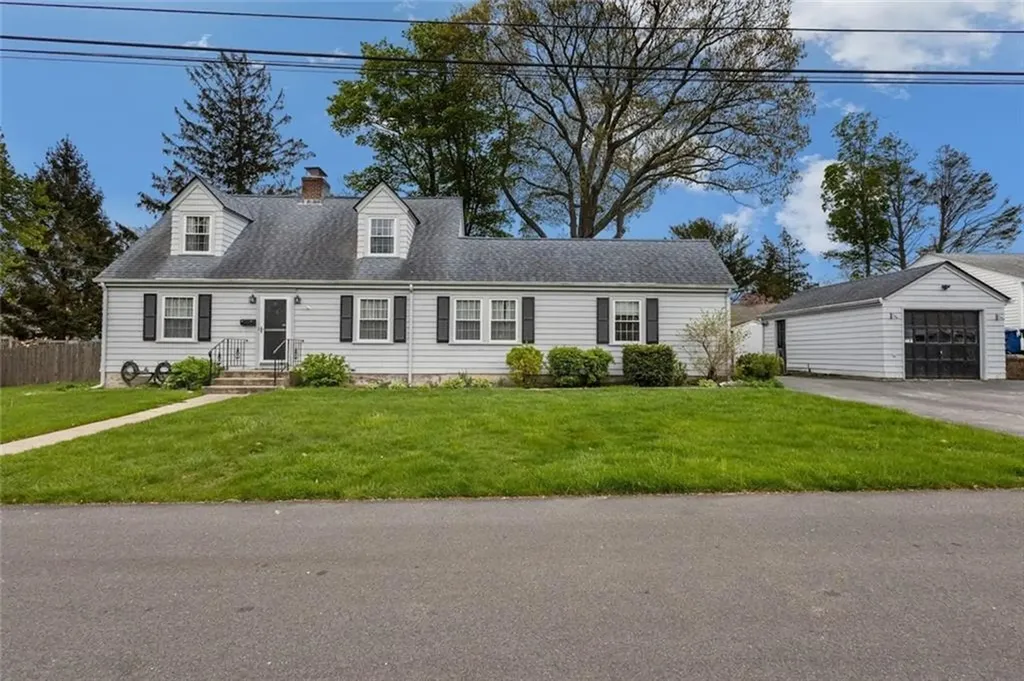 20 Bassett Avenue Warwick RI 02889