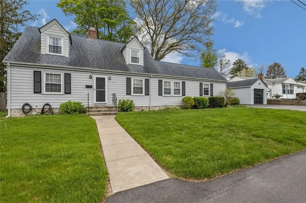 20 Bassett Avenue Warwick RI 02889