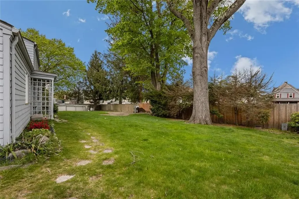 20 Bassett Avenue Warwick RI 02889