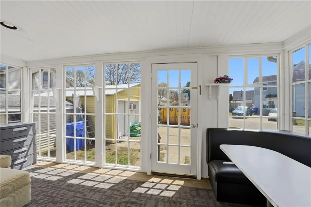 40 Jackson Avenue East Providence RI 02915