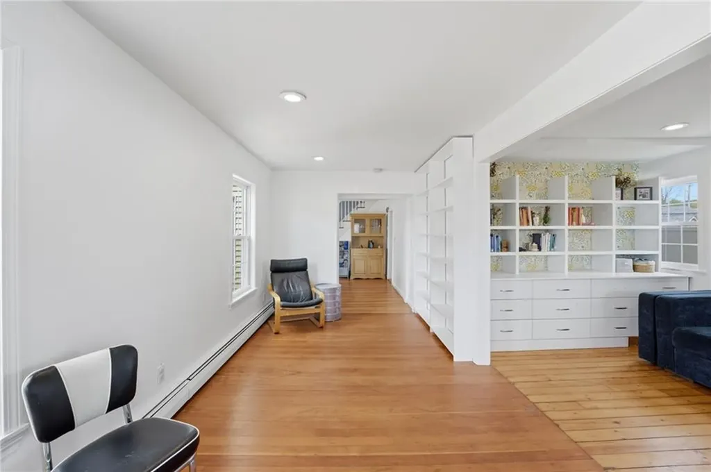 40 Jackson Avenue East Providence RI 02915