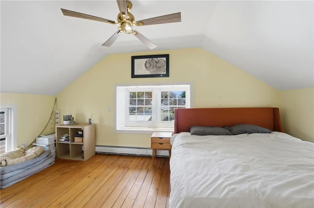 40 Jackson Avenue East Providence RI 02915